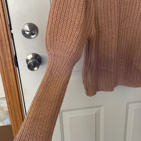 Boohoo acrylic turtleneck sweater, Size M - Picture 8 of 8